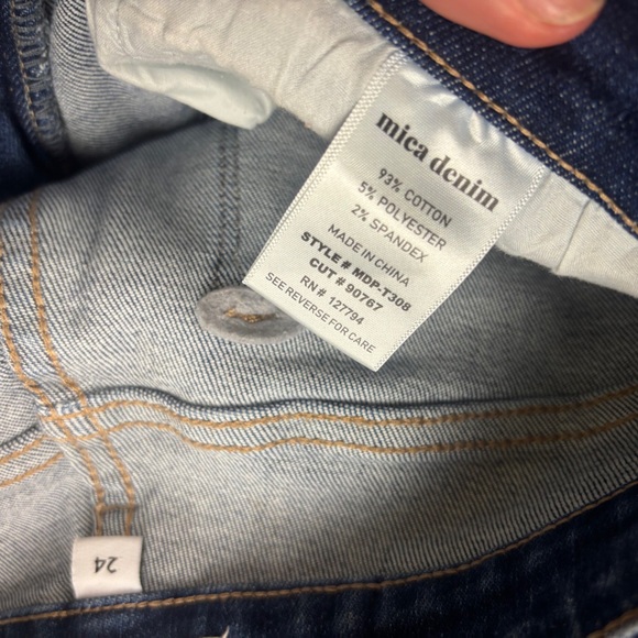 MICA Women’s Denim Straight leg split hem Jeans size: 24 - Picture 8 of 8